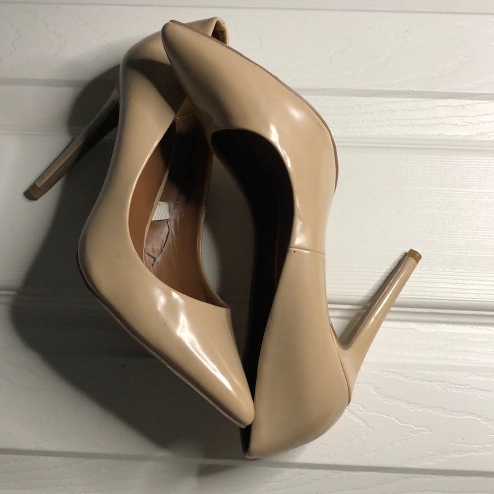 Shoes - Picture 2 of 5